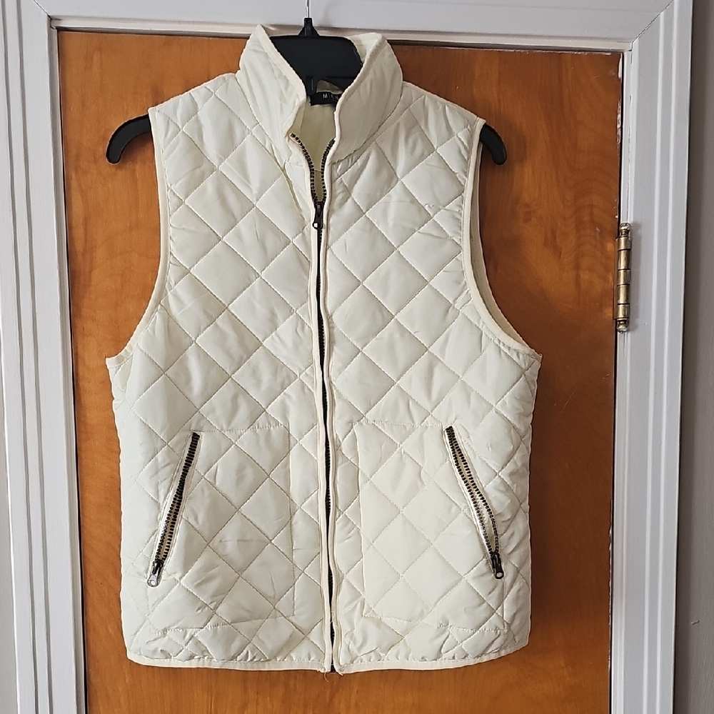 Lightweight Cream Quilted Vest